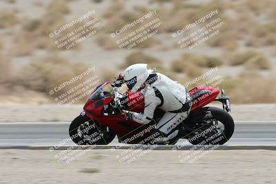 media/May-05-2025-Moto Forza (Mon) [[3c1838c5e5]]/2-B Group/Session 3 (Panning Test Turn 14 Inside)/